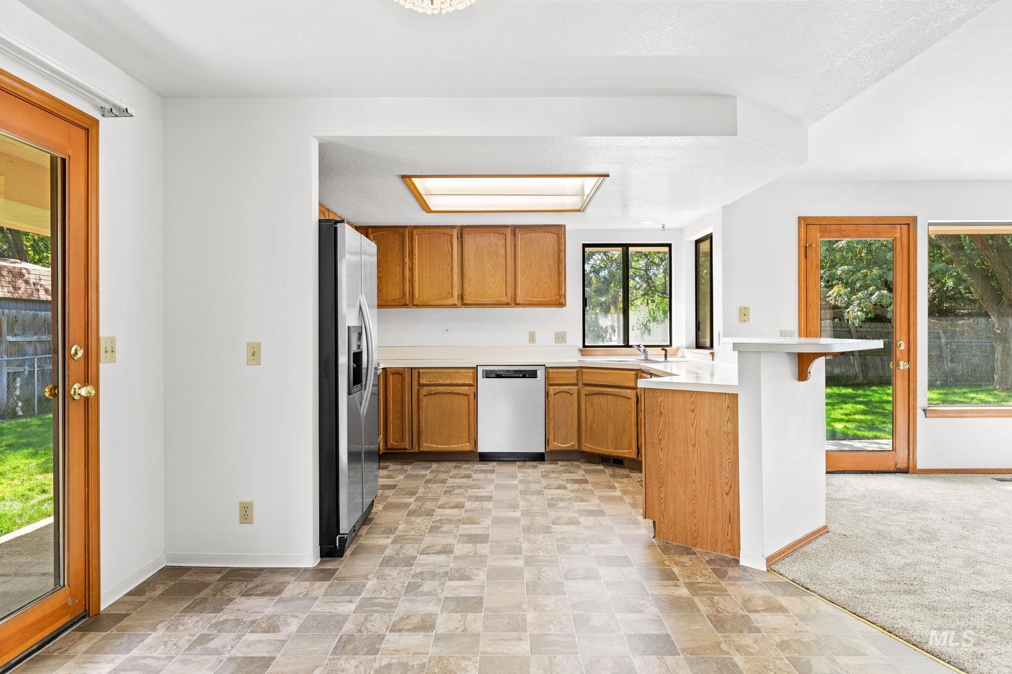 11207 W Bridgetower Dr., Boise, Idaho 83709, 3 Bedrooms, 2 Bathrooms, Residential For Sale, Price $505,000,MLS 99001816