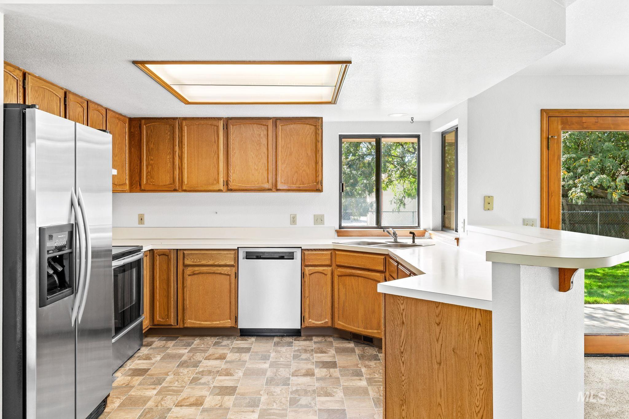 11207 W Bridgetower Dr., Boise, Idaho 83709, 3 Bedrooms, 2 Bathrooms, Residential For Sale, Price $505,000,MLS 99001816