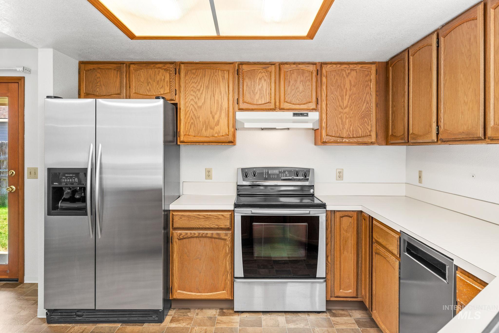 11207 W Bridgetower Dr., Boise, Idaho 83709, 3 Bedrooms, 2 Bathrooms, Residential For Sale, Price $505,000,MLS 99001816