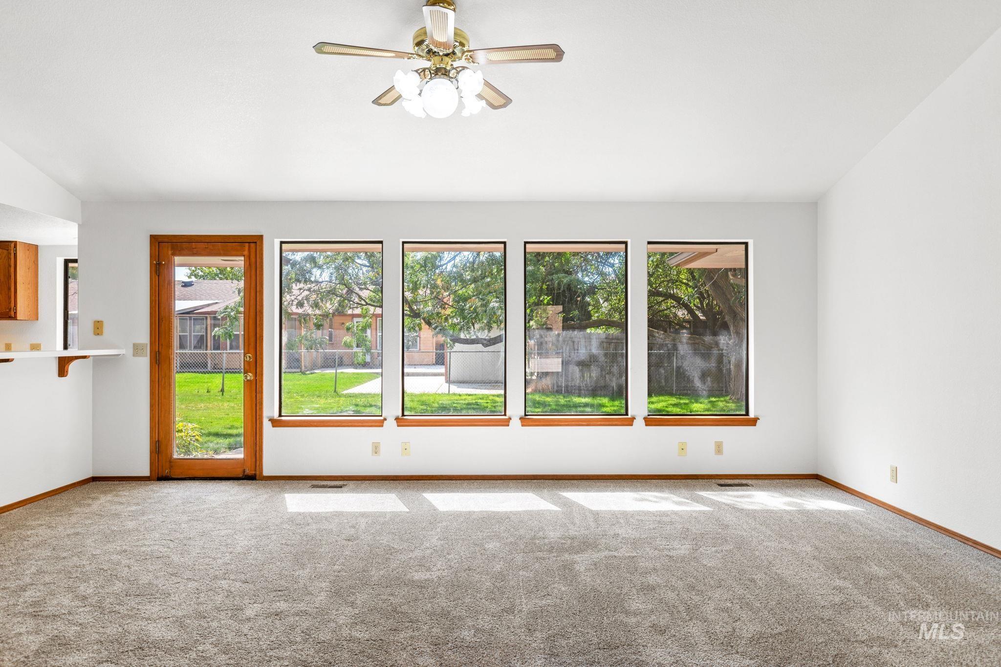 11207 W Bridgetower Dr., Boise, Idaho 83709, 3 Bedrooms, 2 Bathrooms, Residential For Sale, Price $505,000,MLS 99001816