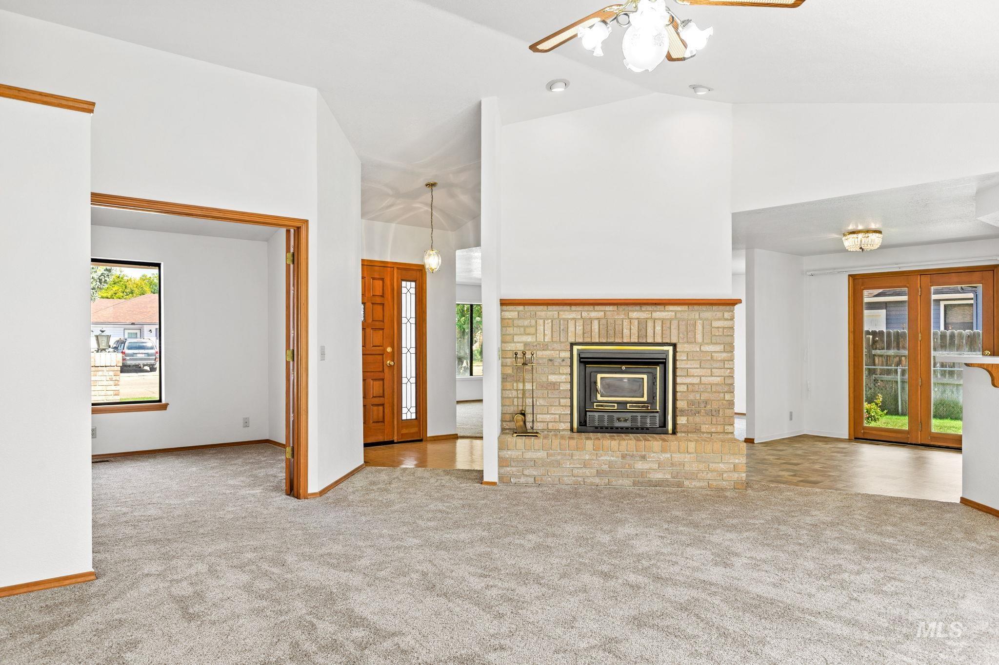 11207 W Bridgetower Dr., Boise, Idaho 83709, 3 Bedrooms, 2 Bathrooms, Residential For Sale, Price $505,000,MLS 99001816