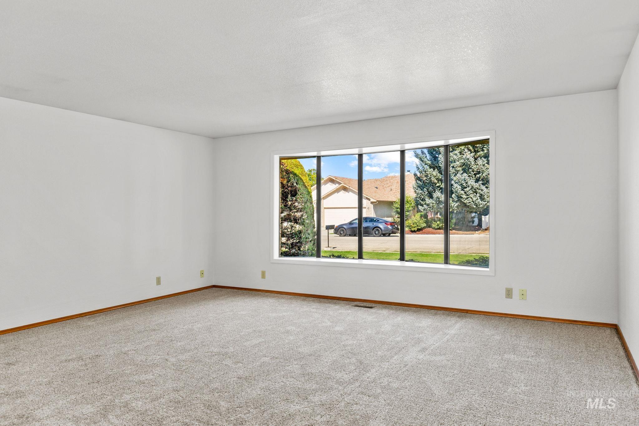 11207 W Bridgetower Dr., Boise, Idaho 83709, 3 Bedrooms, 2 Bathrooms, Residential For Sale, Price $505,000,MLS 99001816