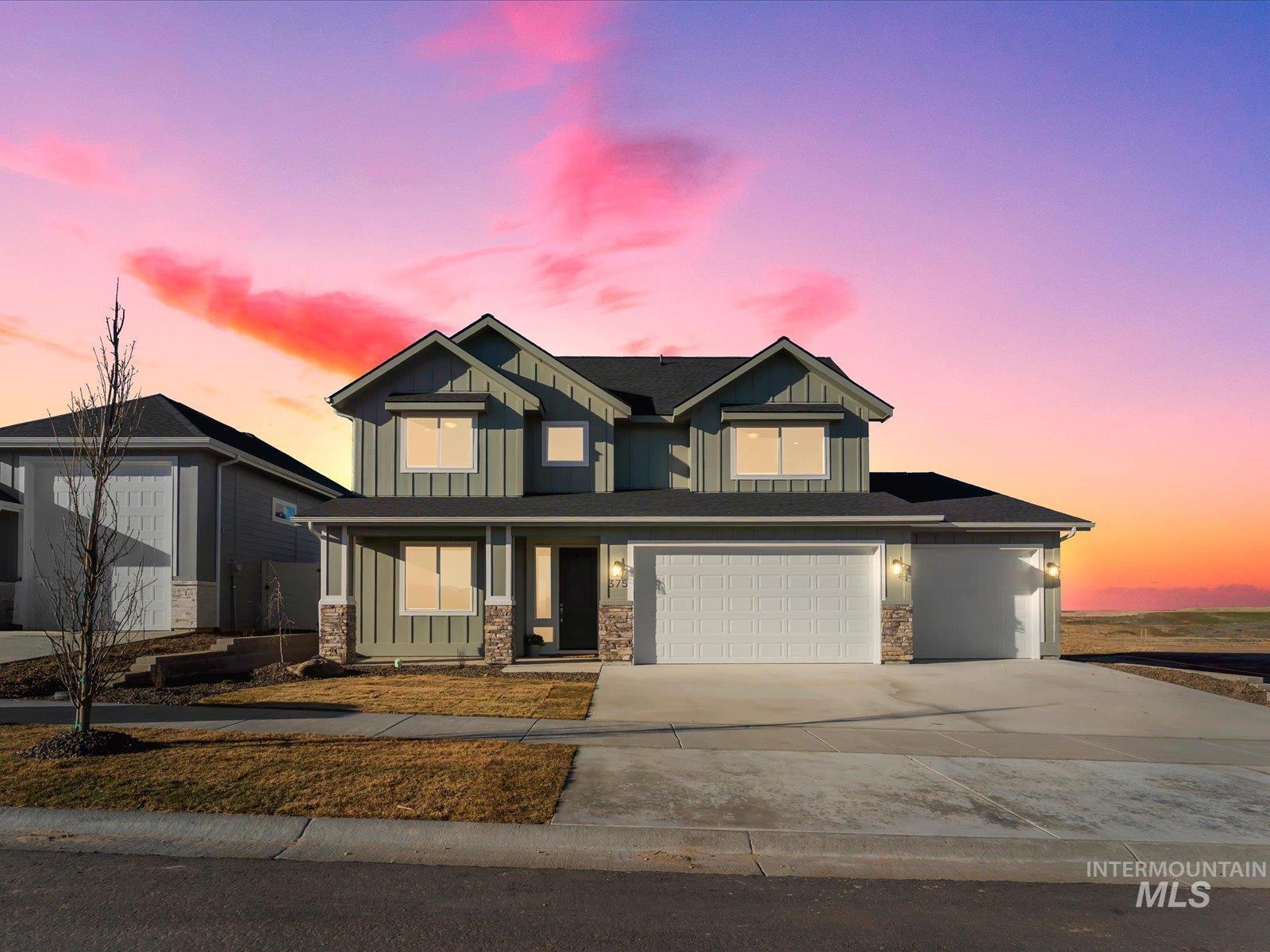 375 S Strut Way, Boise, Idaho 83716, 4 Bedrooms, 2.5 Bathrooms, Residential For Sale, Price $649,900,MLS 99001822