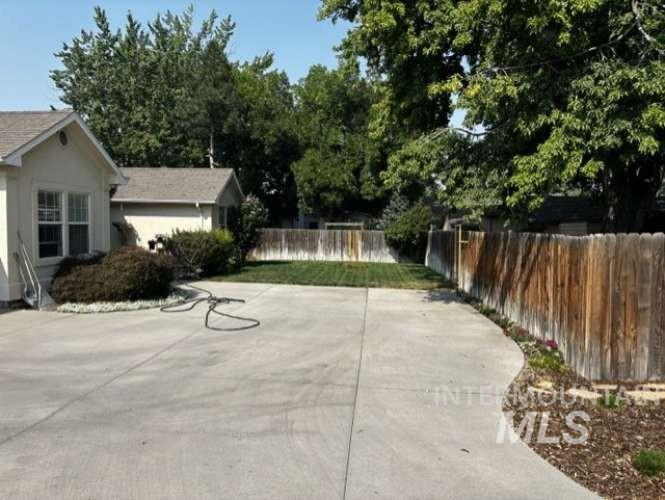 7023 W Everett St, Boise, Idaho 83704, 3 Bedrooms, 2 Bathrooms, Residential For Sale, Price $575,000,MLS 99001824