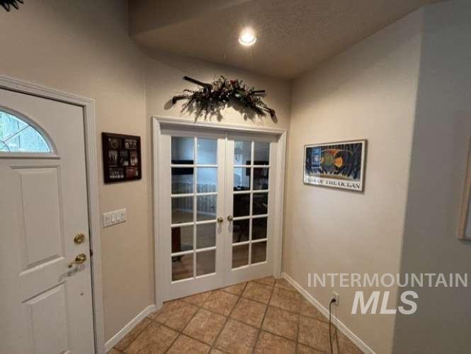 7023 W Everett St, Boise, Idaho 83704, 3 Bedrooms, 2 Bathrooms, Residential For Sale, Price $575,000,MLS 99001824