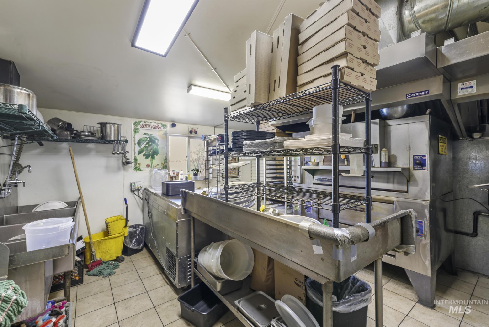 197 US-30, Burley, Idaho 83318, Business/Commercial For Sale, Price $600,000,MLS 99001839