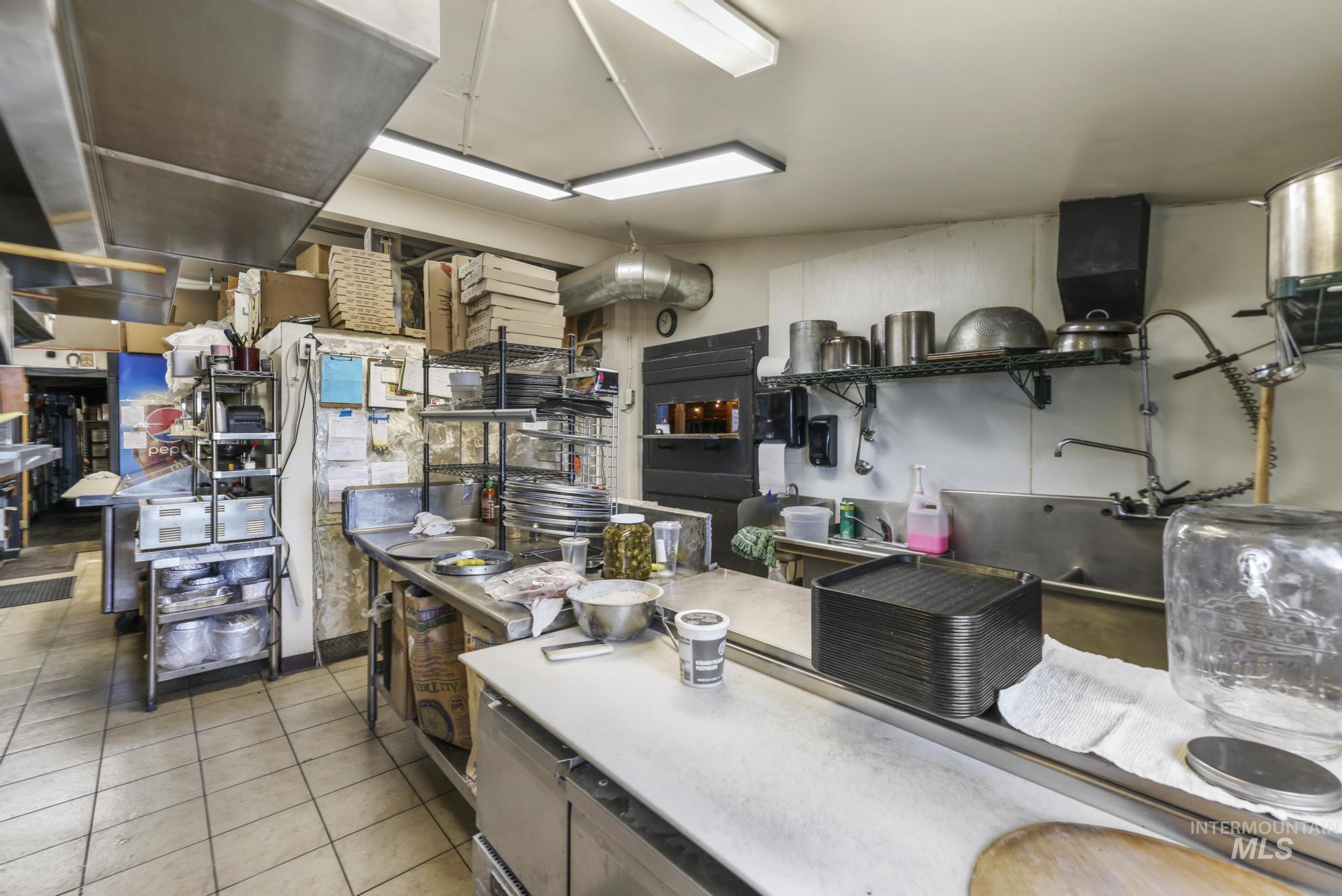 197 US-30, Burley, Idaho 83318, Business/Commercial For Sale, Price $600,000,MLS 99001839