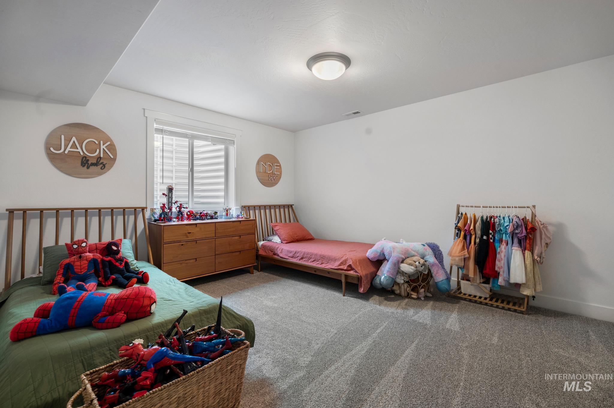 812 Stonegate, Kimberly, Idaho 83341, 6 Bedrooms, 3 Bathrooms, Residential For Sale, Price $699,999,MLS 99001847