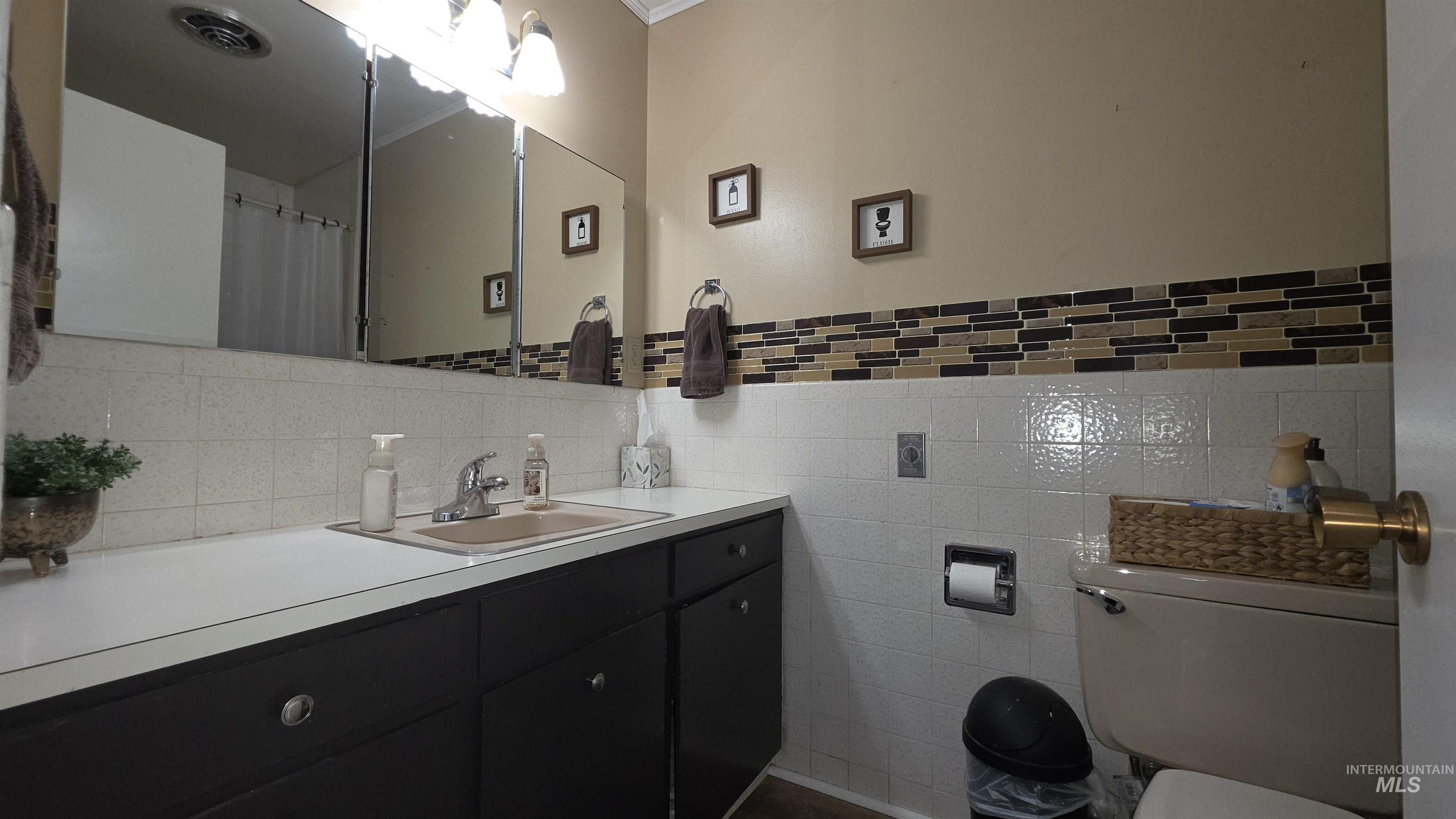 1428 14th Ave., Lewiston, Idaho 83501, 4 Bedrooms, 2.5 Bathrooms, Residential For Sale, Price $399,000,MLS 99001849