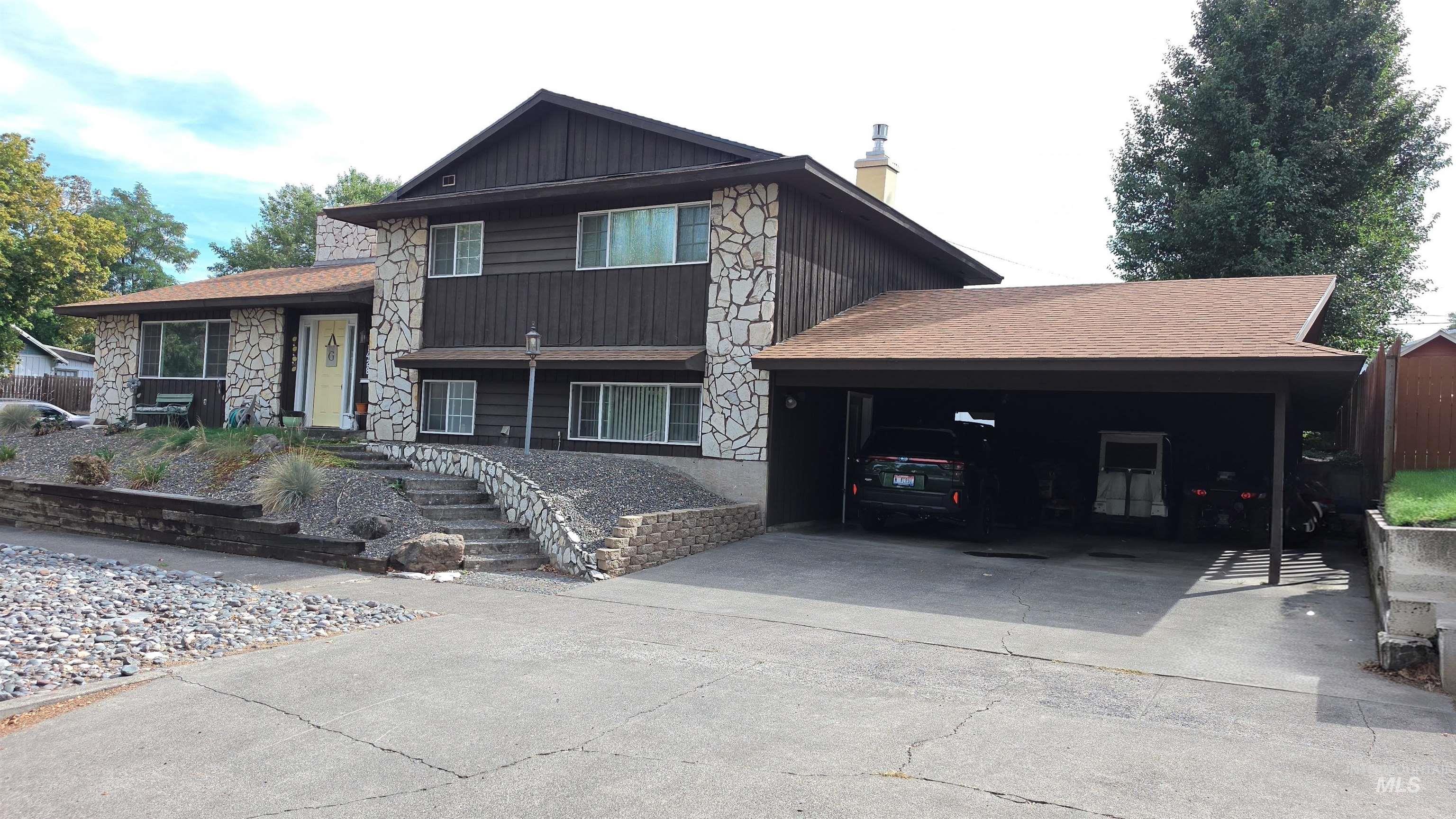 1428 14th Ave., Lewiston, Idaho 83501, 4 Bedrooms, 2.5 Bathrooms, Residential For Sale, Price $399,000,MLS 99001849