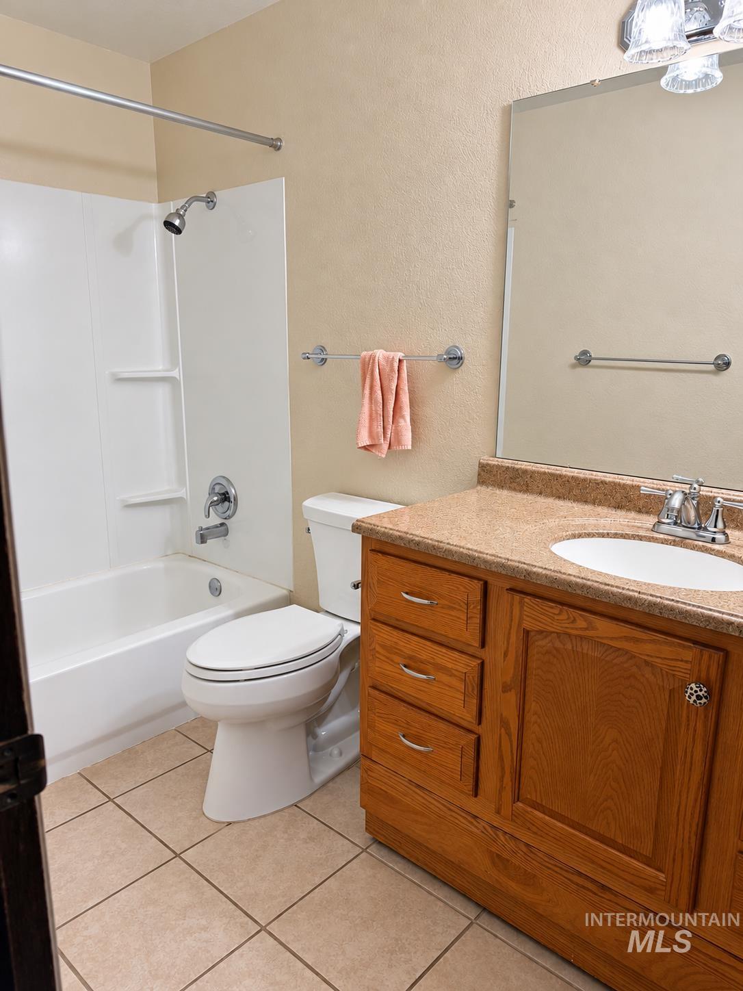 11399 W Columbia RD, Boise, Idaho 83709, 3 Bedrooms, 2 Bathrooms, Residential For Sale, Price $899,900,MLS 99001856