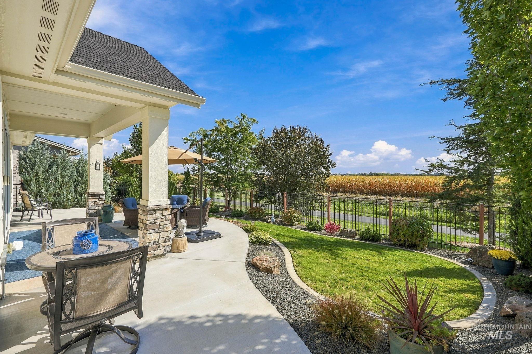 7829 W Corinthia St., Eagle, Idaho 83616, 3 Bedrooms, 2.5 Bathrooms, Residential For Sale, Price $728,000,MLS 99001867
