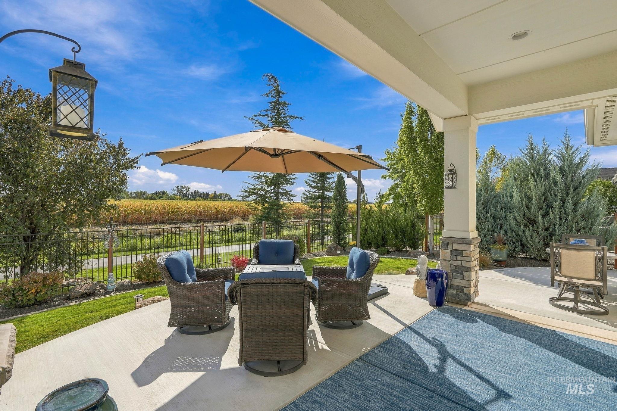 7829 W Corinthia St., Eagle, Idaho 83616, 3 Bedrooms, 2.5 Bathrooms, Residential For Sale, Price $728,000,MLS 99001867