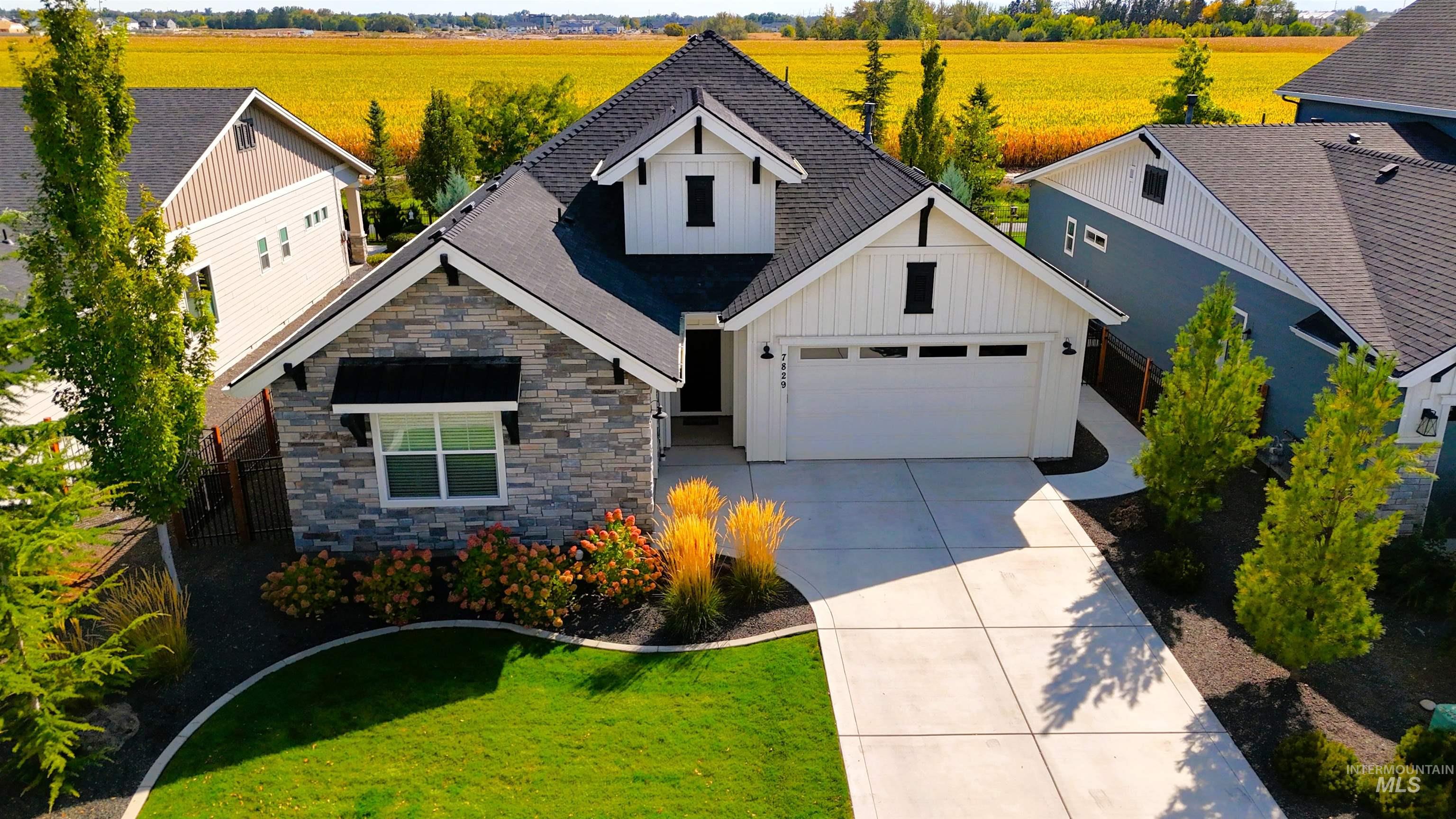 7829 W Corinthia St., Eagle, Idaho 83616, 3 Bedrooms, 2.5 Bathrooms, Residential For Sale, Price $728,000,MLS 99001867