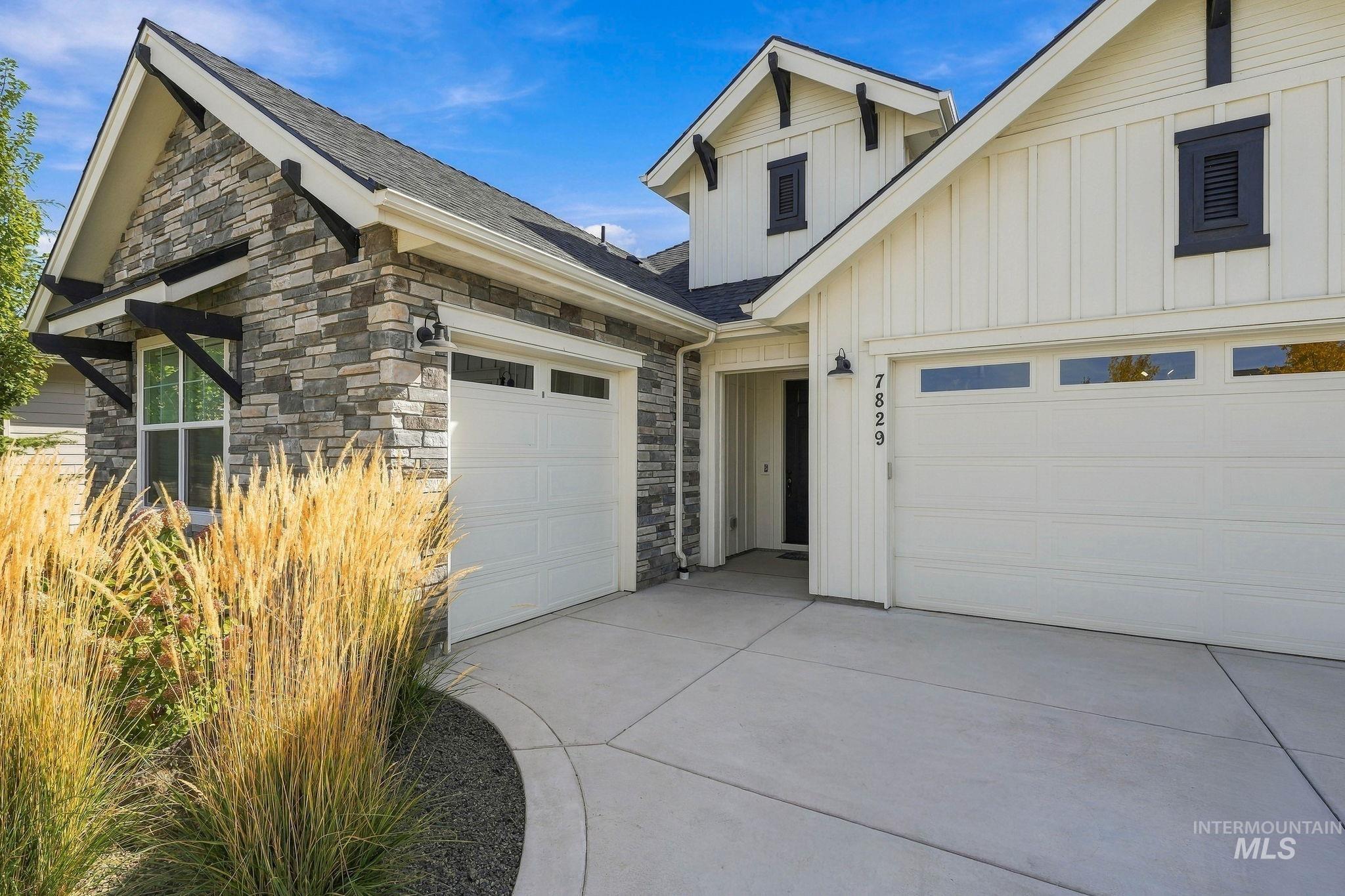 7829 W Corinthia St., Eagle, Idaho 83616, 3 Bedrooms, 2.5 Bathrooms, Residential For Sale, Price $728,000,MLS 99001867