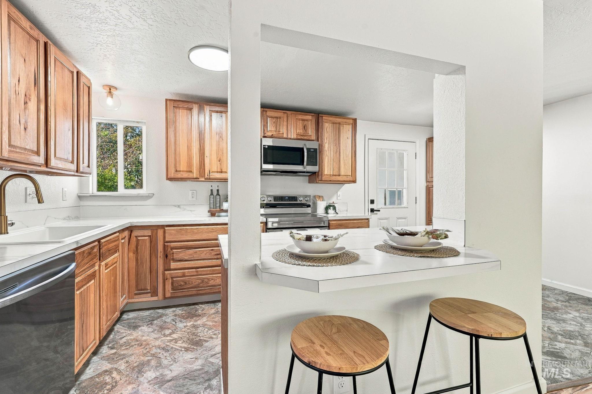 1919 S Penninger Dr, Boise, Idaho 83709, 4 Bedrooms, 2 Bathrooms, Residential For Sale, Price $530,000,MLS 99001876