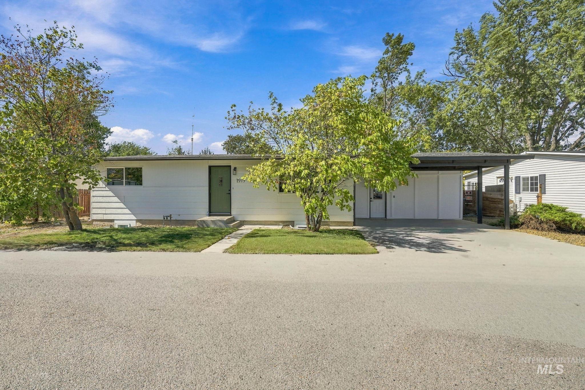 1919 S Penninger Dr, Boise, Idaho 83709, 4 Bedrooms, 2 Bathrooms, Residential For Sale, Price $530,000,MLS 99001876