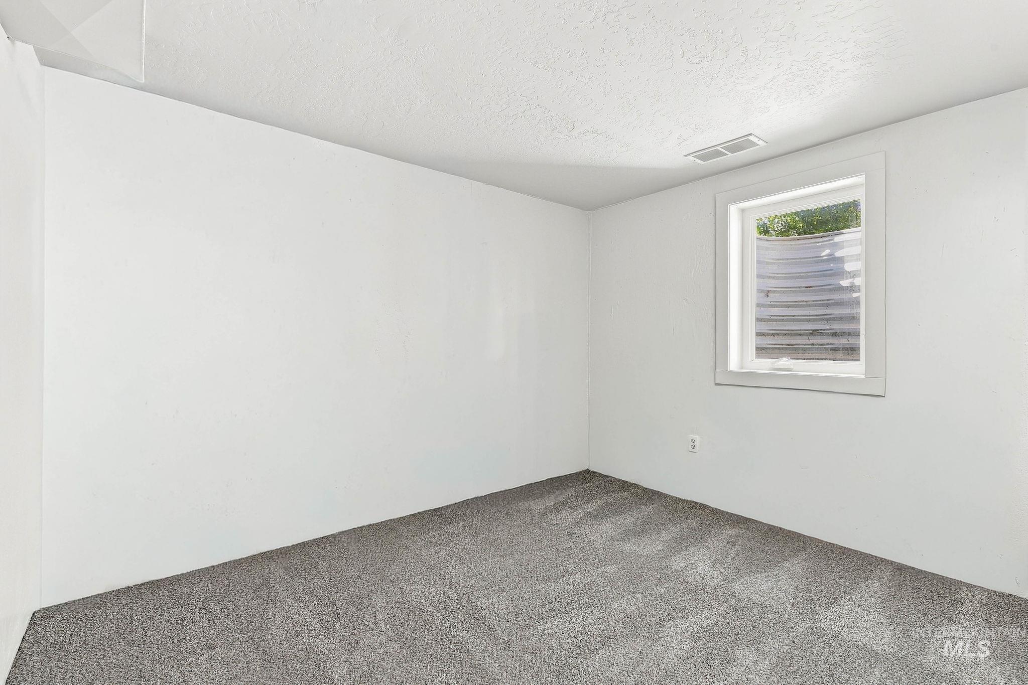 1919 S Penninger Dr, Boise, Idaho 83709, 4 Bedrooms, 2 Bathrooms, Residential For Sale, Price $530,000,MLS 99001876