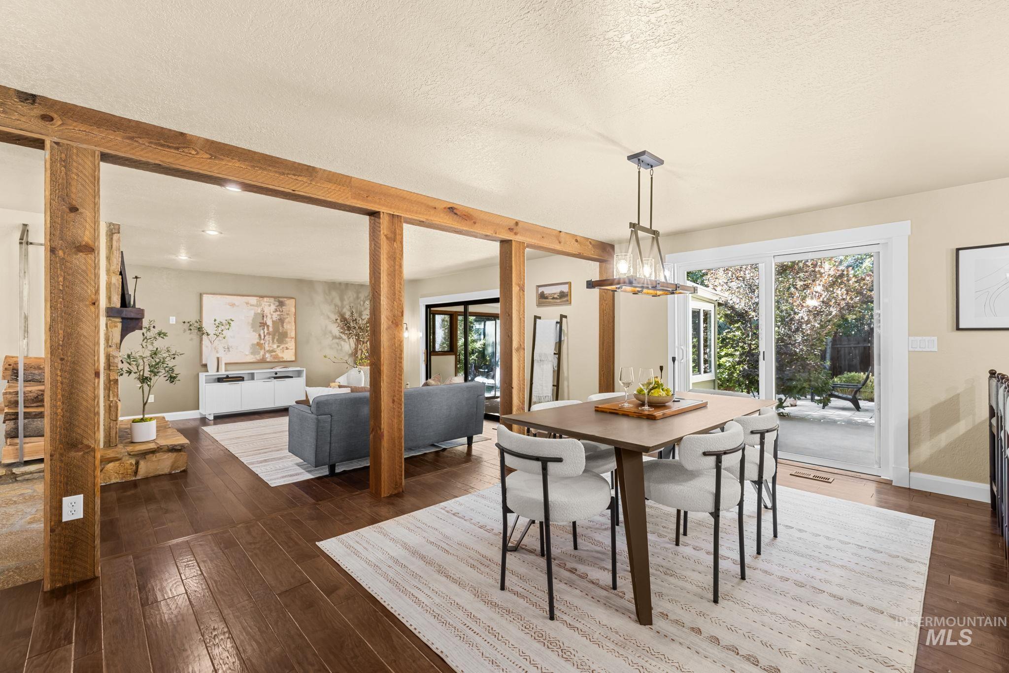 2013 S Coloma Way, Boise, Idaho 83712, 3 Bedrooms, 2 Bathrooms, Residential For Sale, Price $844,900,MLS 99001877