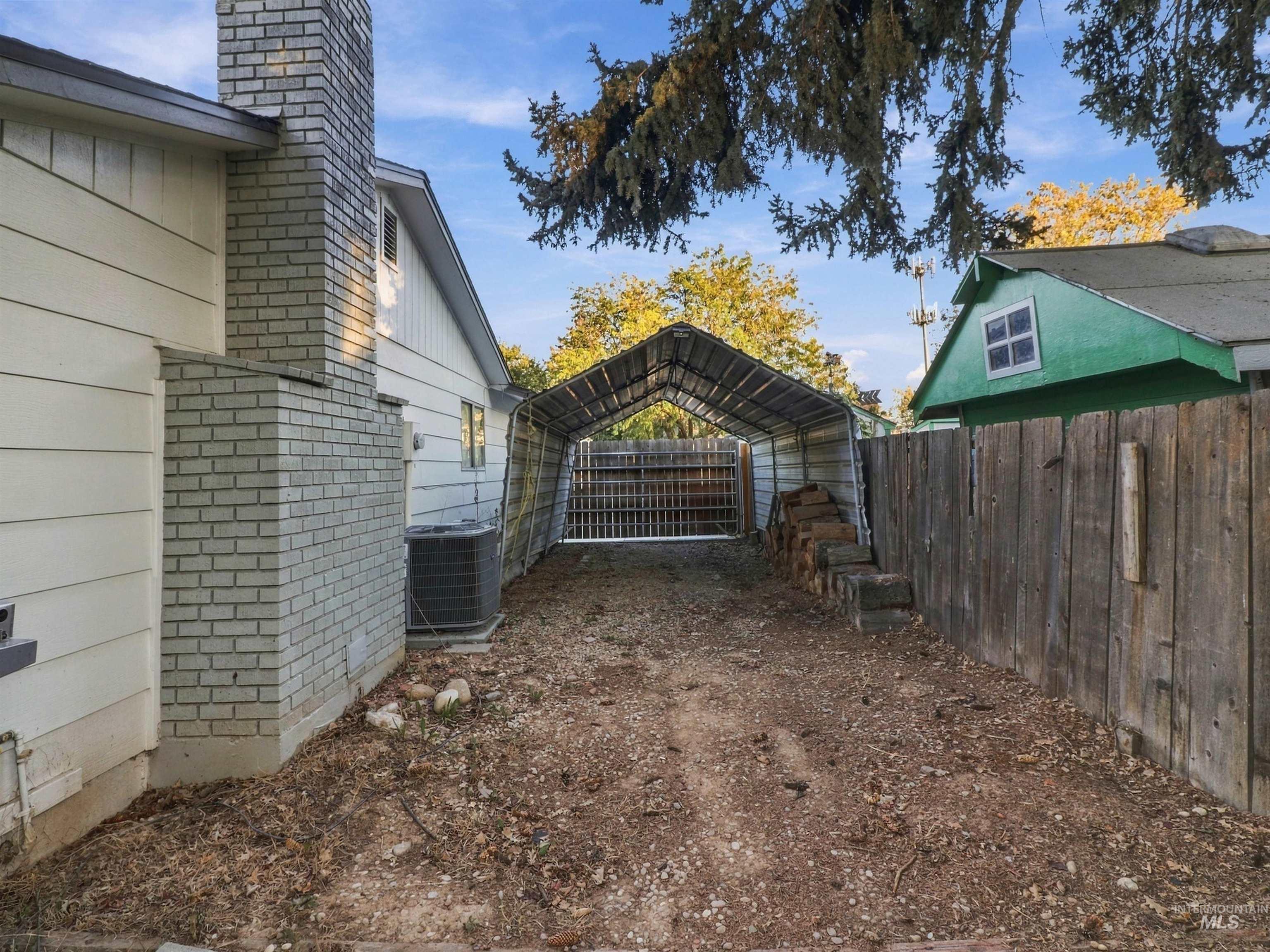 3425 N Buckboard Way, Boise, Idaho 83713, 3 Bedrooms, 2 Bathrooms, Residential For Sale, Price $442,500,MLS 99001880