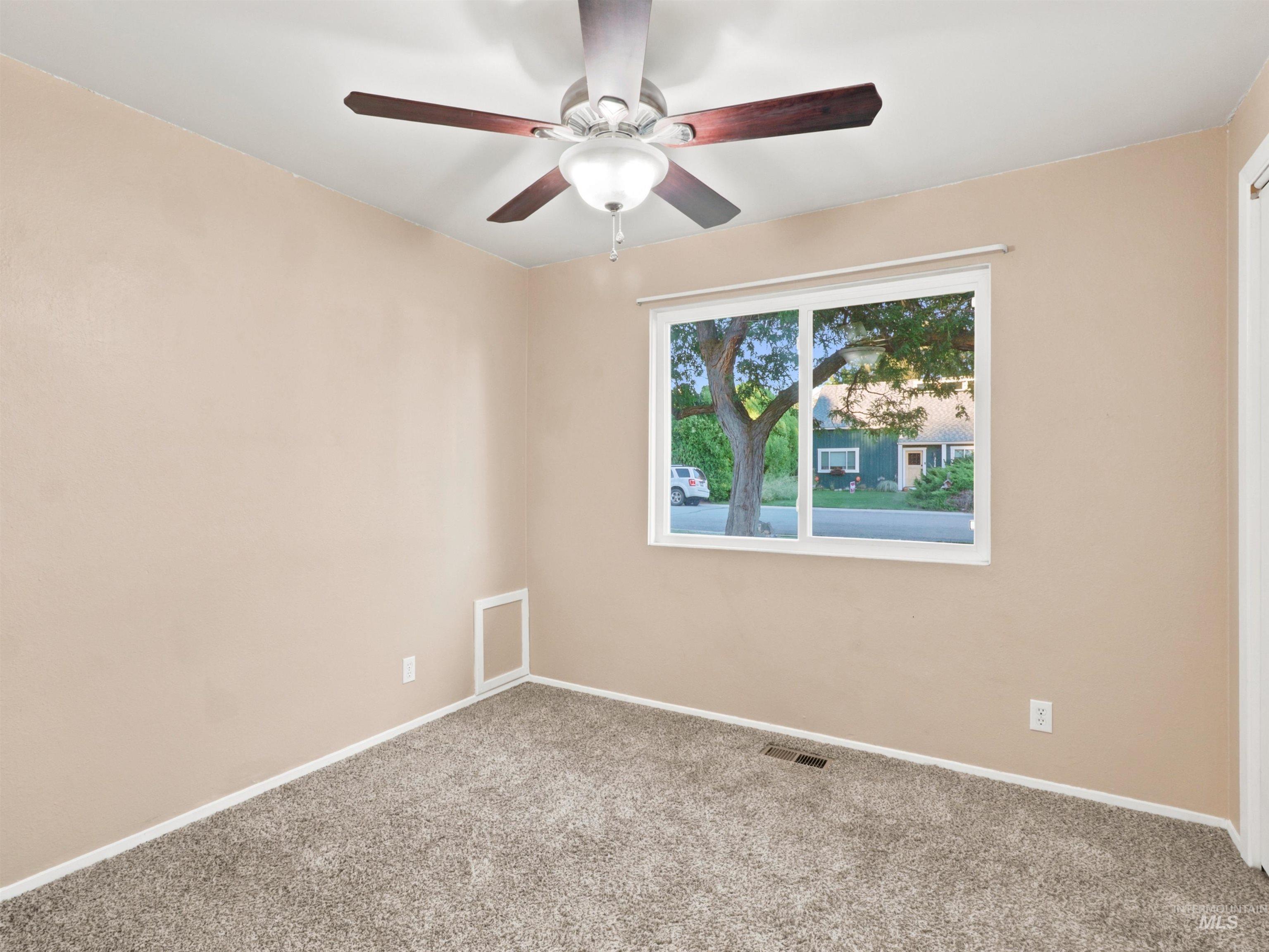 3425 N Buckboard Way, Boise, Idaho 83713, 3 Bedrooms, 2 Bathrooms, Residential For Sale, Price $442,500,MLS 99001880