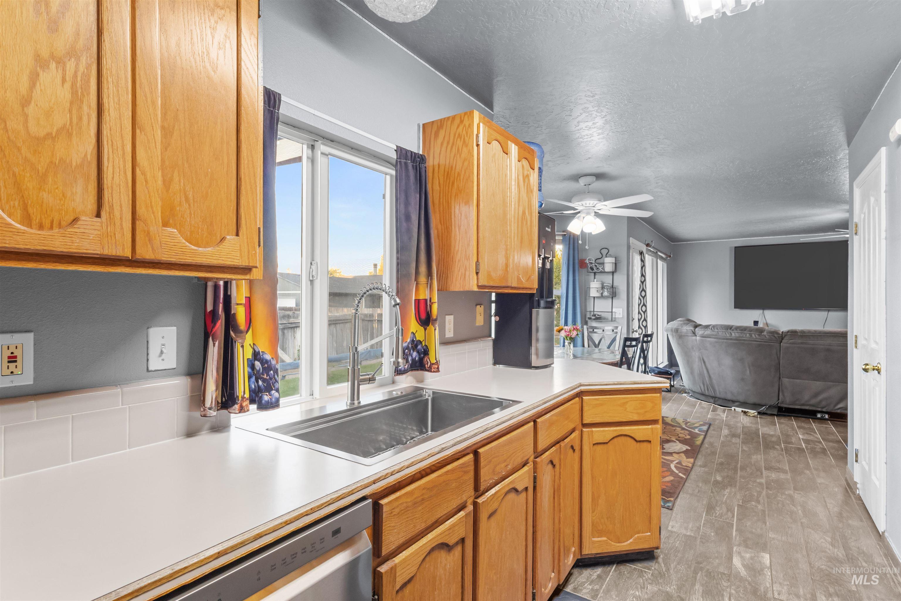 2096 NW 9th Place, Meridian, Idaho 83646, 3 Bedrooms, 2 Bathrooms, Residential For Sale, Price $399,000,MLS 99001883