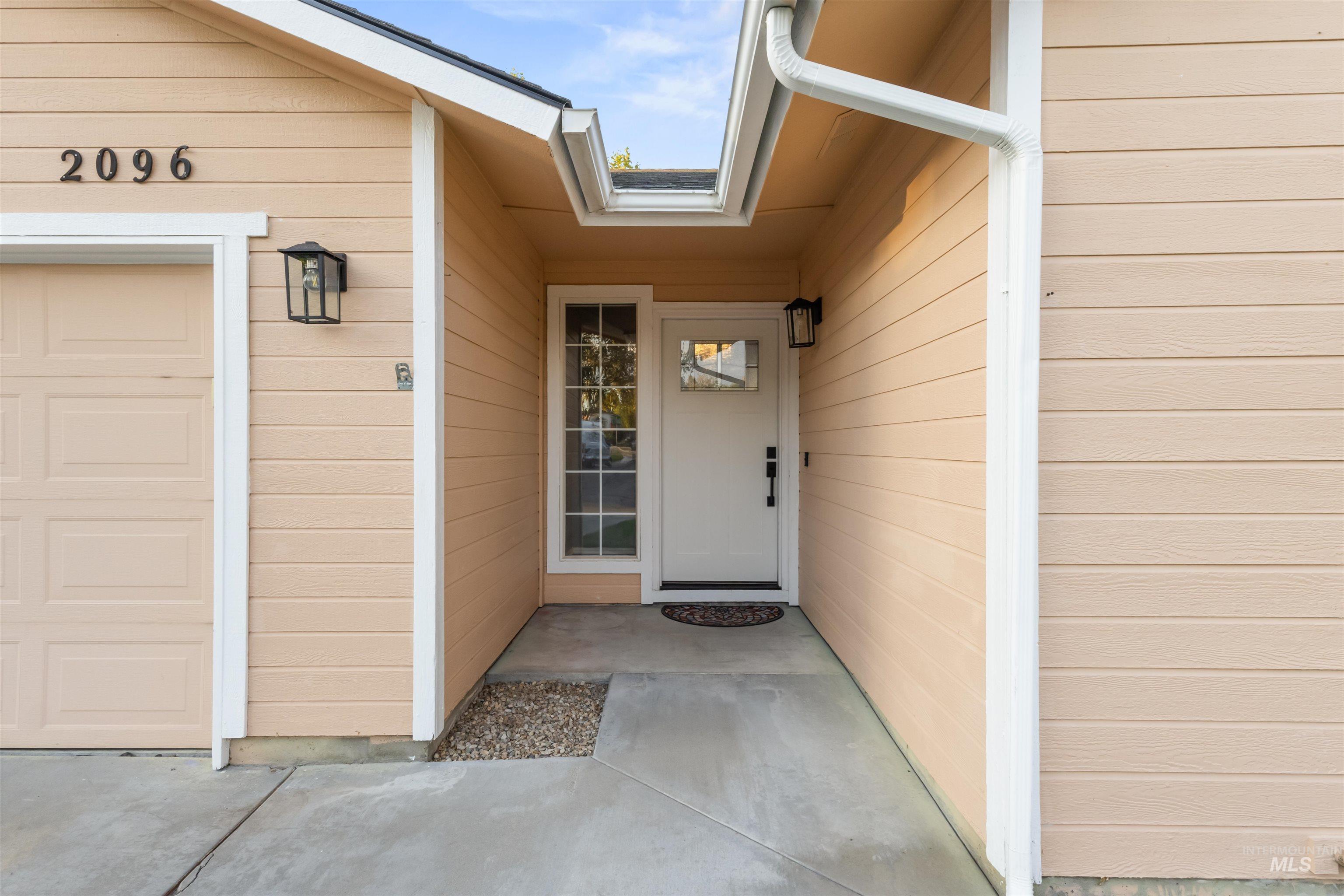 2096 NW 9th Place, Meridian, Idaho 83646, 3 Bedrooms, 2 Bathrooms, Residential For Sale, Price $399,000,MLS 99001883