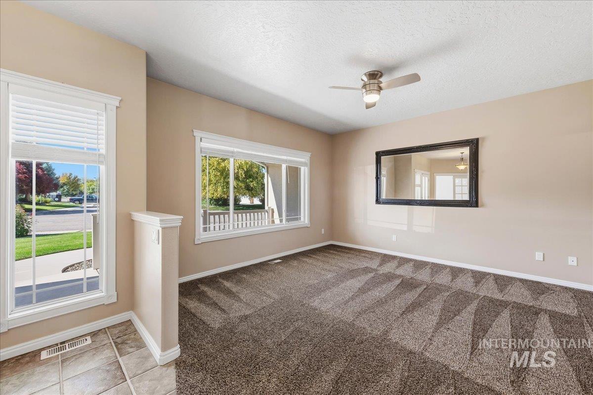 812 E Martinique, Meridian, Idaho 83642, 4 Bedrooms, 2.5 Bathrooms, Residential For Sale, Price $719,000,MLS 99001884