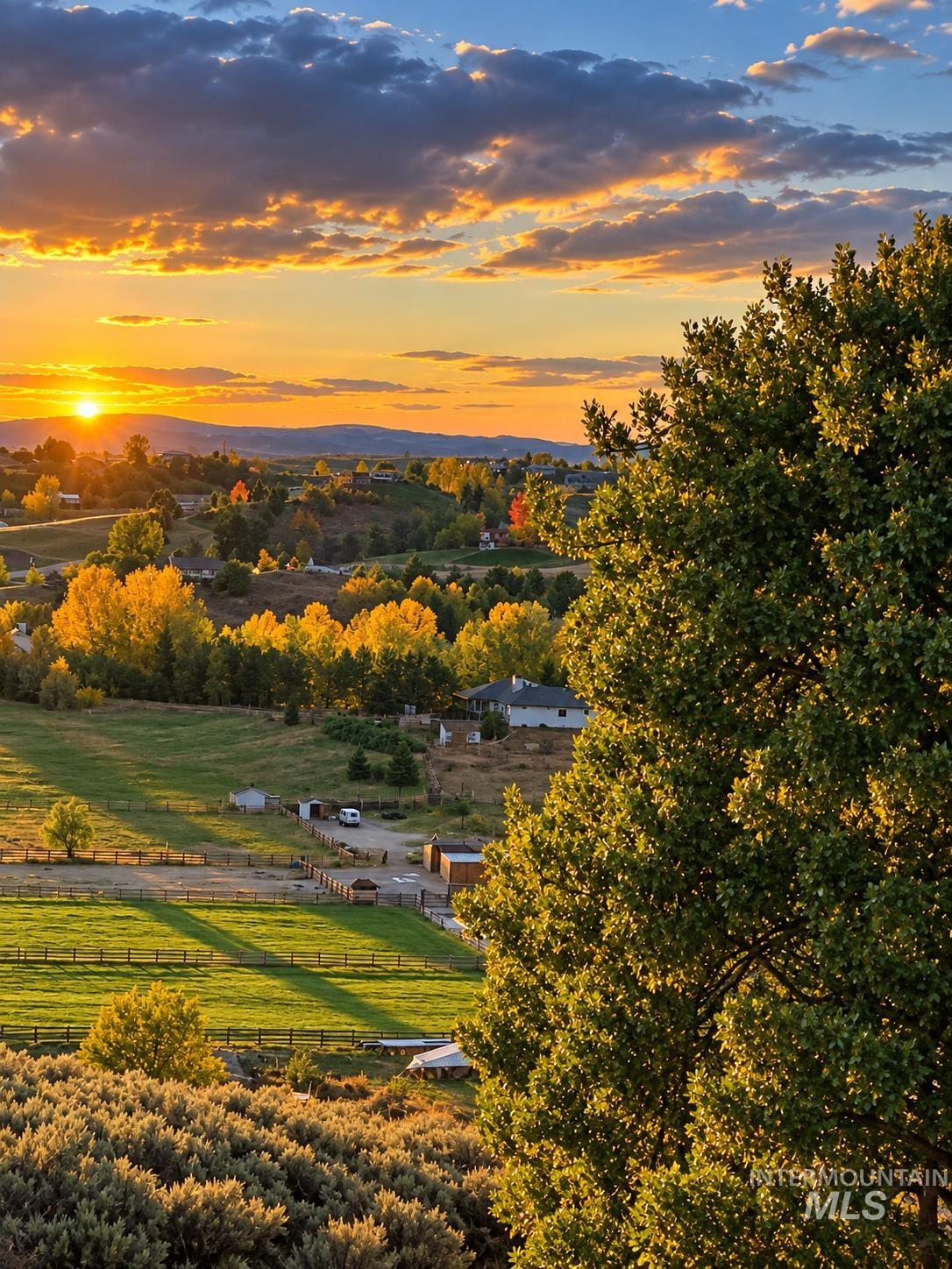 388 W Knob Hill Ct, Eagle, Idaho 83616, 5 Bedrooms, 4.5 Bathrooms, Residential For Sale, Price $2,500,000,MLS 99001885