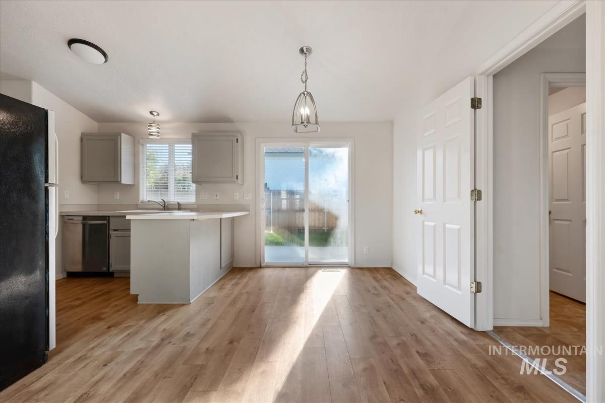 6244 N Alder Point Ave., Boise, Idaho 83714, 3 Bedrooms, 2 Bathrooms, Residential For Sale, Price $469,950,MLS 99001886