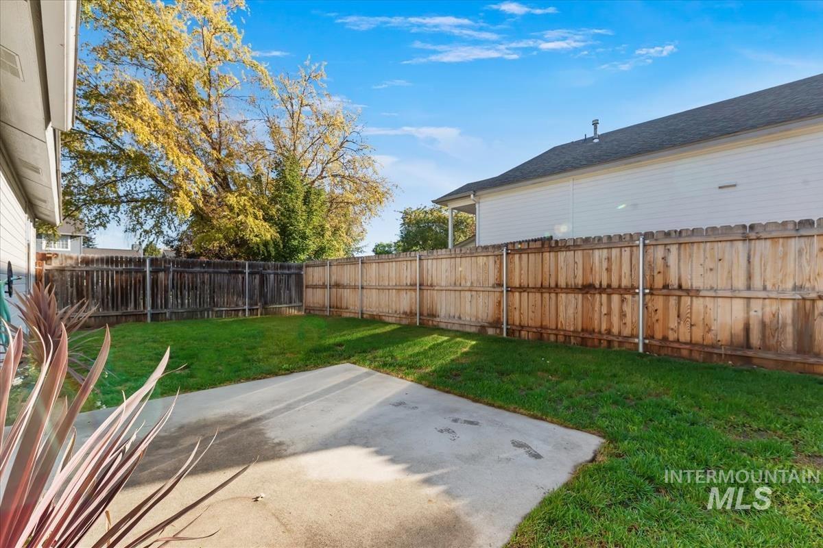 6244 N Alder Point Ave., Boise, Idaho 83714, 3 Bedrooms, 2 Bathrooms, Residential For Sale, Price $469,950,MLS 99001886