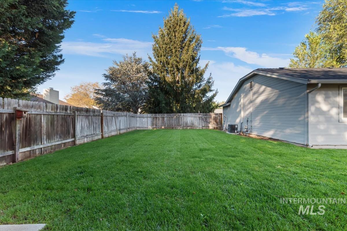 6244 N Alder Point Ave., Boise, Idaho 83714, 3 Bedrooms, 2 Bathrooms, Residential For Sale, Price $469,950,MLS 99001886