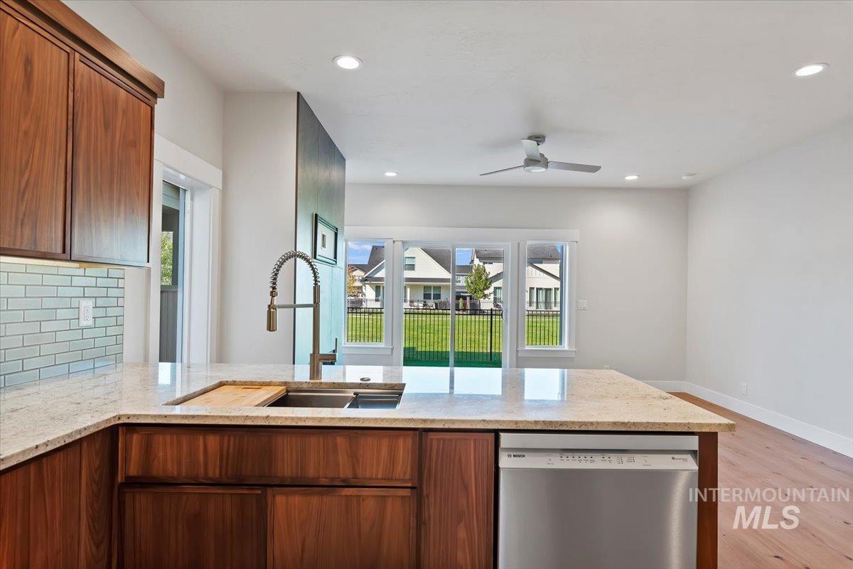 3878 W Spring House Ln, Eagle, Idaho 83616, 3 Bedrooms, 2.5 Bathrooms, Residential For Sale, Price $599,900,MLS 99001887