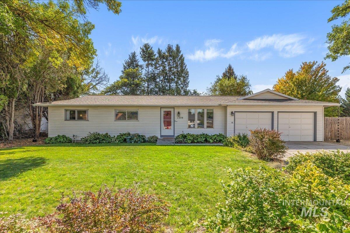 1339 W Carlton St, Meridian, Idaho 83642, 3 Bedrooms, 1 Bathroom, Residential For Sale, Price $359,900,MLS 99001891