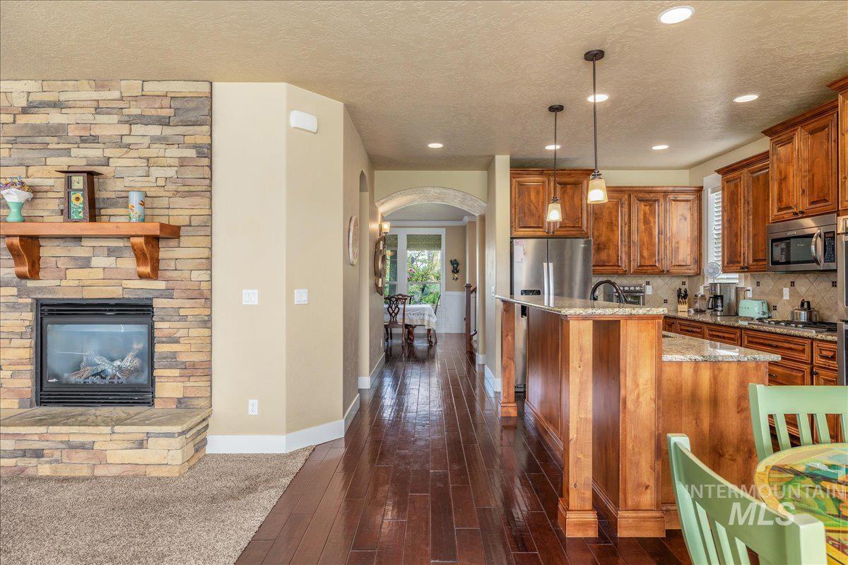 12621 S Carriage Hill Way, Nampa, Idaho 83686, 4 Bedrooms, 3.5 Bathrooms, Residential For Sale, Price $650,000,MLS 99001893