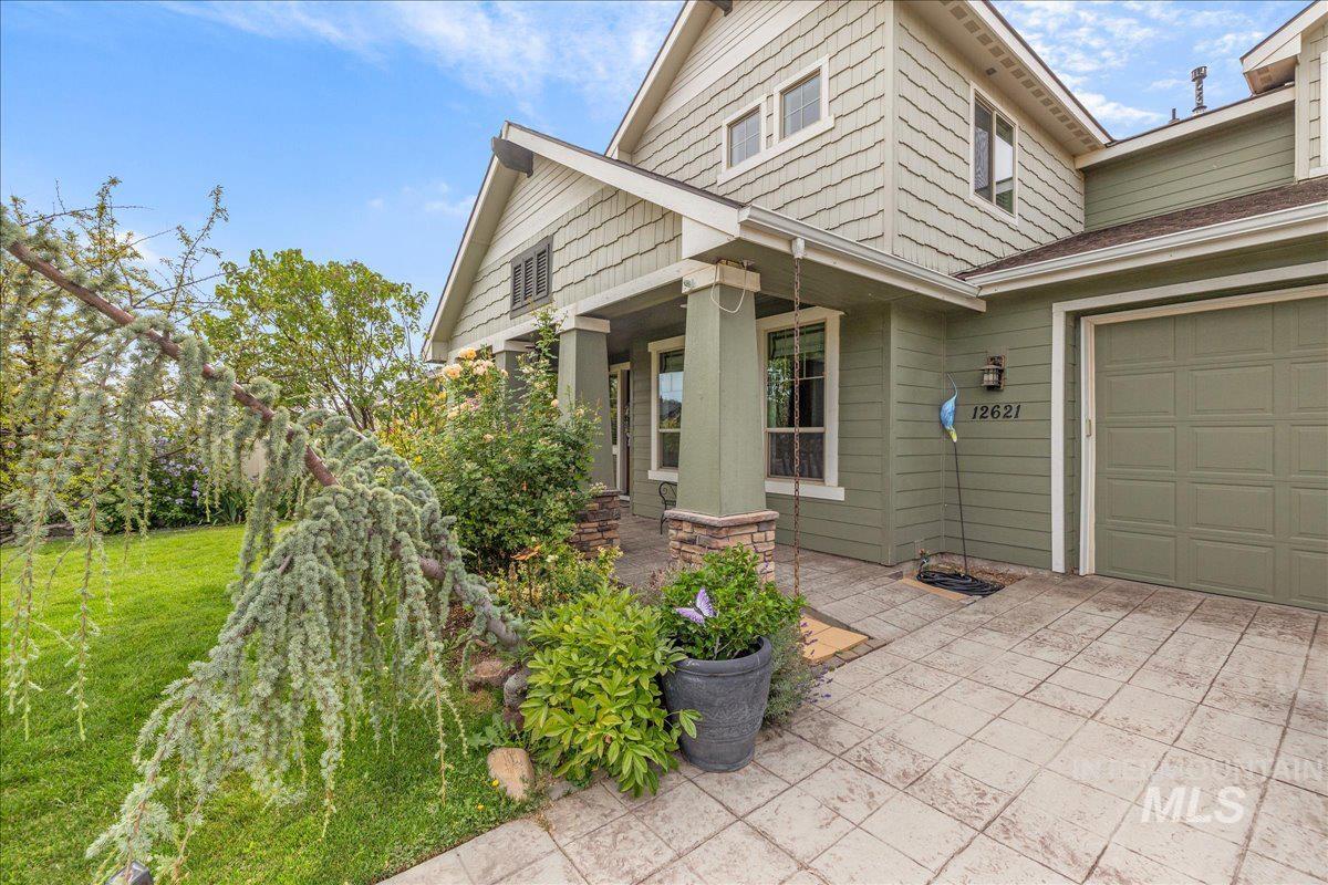 12621 S Carriage Hill Way, Nampa, Idaho 83686, 4 Bedrooms, 3.5 Bathrooms, Residential For Sale, Price $650,000,MLS 99001893