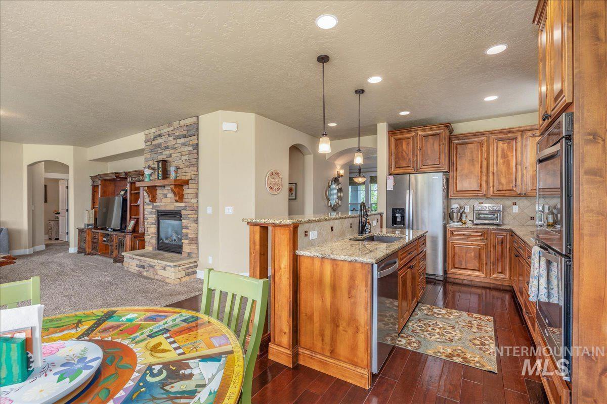 12621 S Carriage Hill Way, Nampa, Idaho 83686, 4 Bedrooms, 3.5 Bathrooms, Residential For Sale, Price $650,000,MLS 99001893