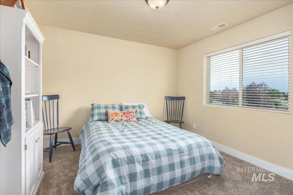 12621 S Carriage Hill Way, Nampa, Idaho 83686, 4 Bedrooms, 3.5 Bathrooms, Residential For Sale, Price $650,000,MLS 99001893