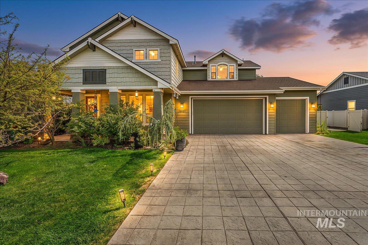 12621 S Carriage Hill Way, Nampa, Idaho 83686, 4 Bedrooms, 3.5 Bathrooms, Residential For Sale, Price $629,000,MLS 99001893