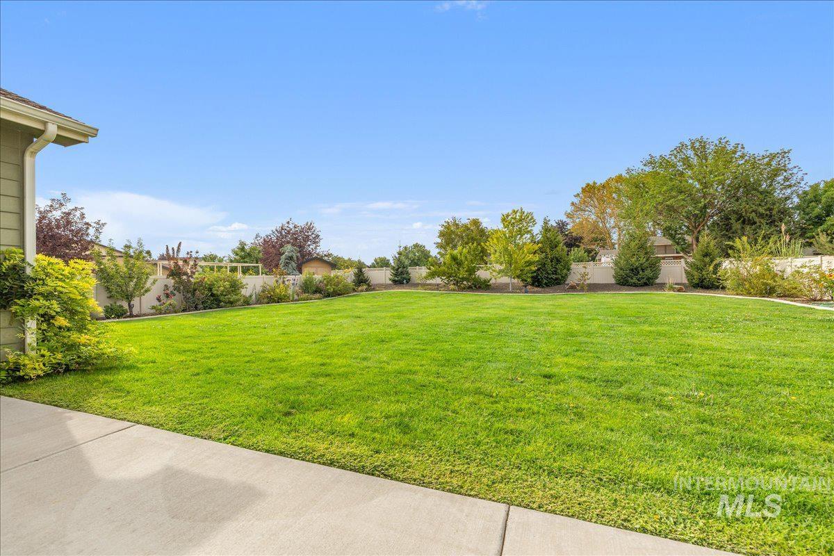 12621 S Carriage Hill Way, Nampa, Idaho 83686, 4 Bedrooms, 3.5 Bathrooms, Residential For Sale, Price $650,000,MLS 99001893