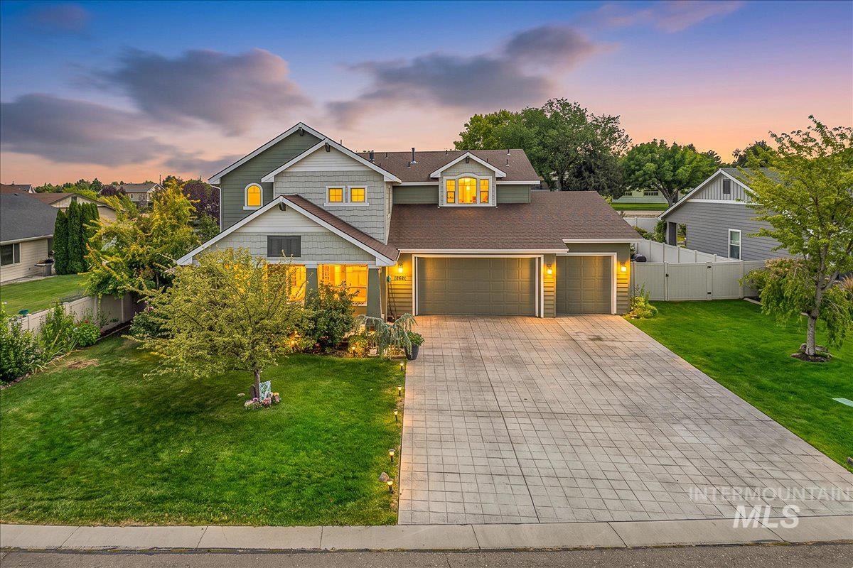 12621 S Carriage Hill Way, Nampa, Idaho 83686, 4 Bedrooms, 3.5 Bathrooms, Residential For Sale, Price $629,000,MLS 99001893