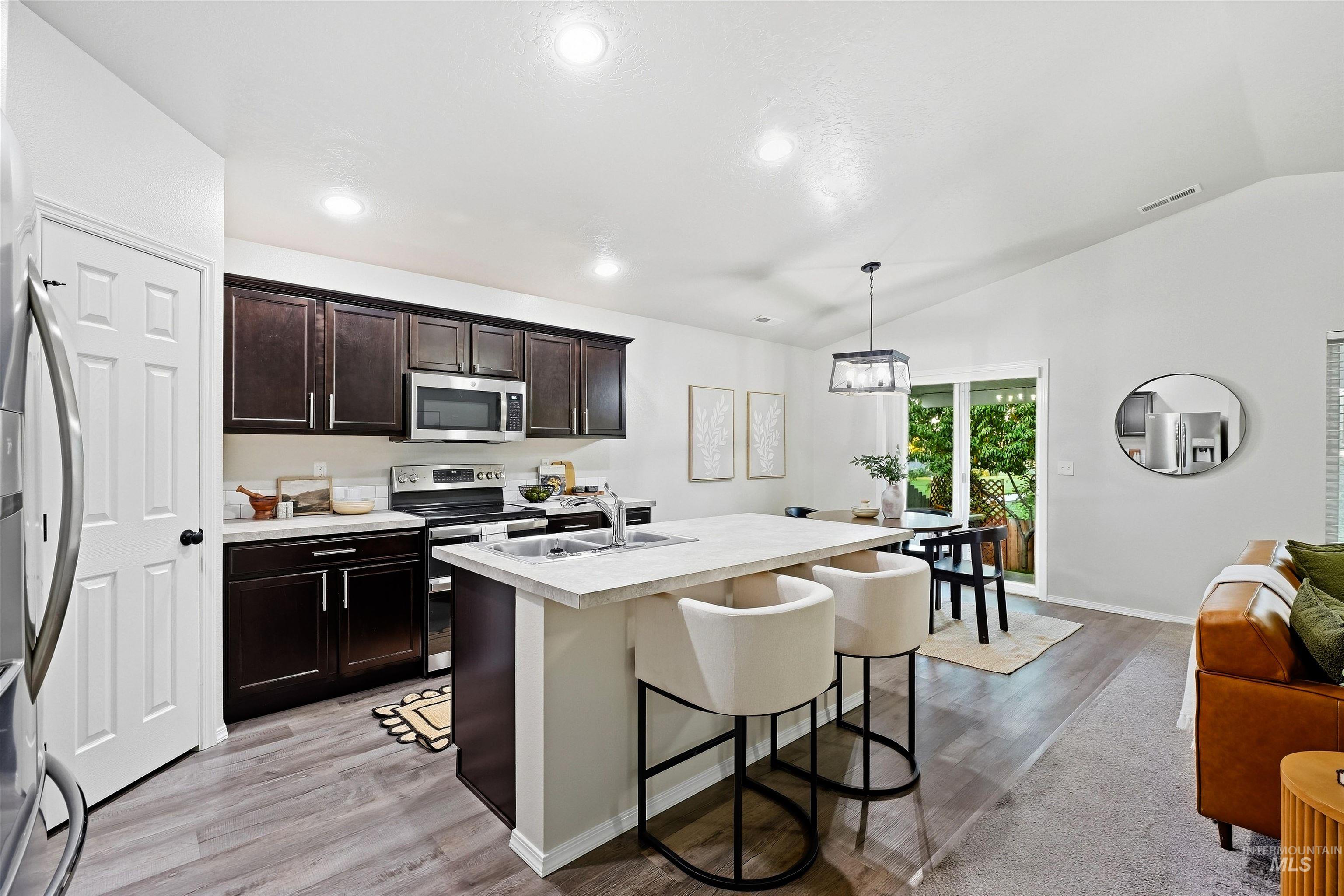 3423 NW 12th Ave, Meridian, Idaho 83646, 3 Bedrooms, 2 Bathrooms, Residential For Sale, Price $439,500,MLS 99001894