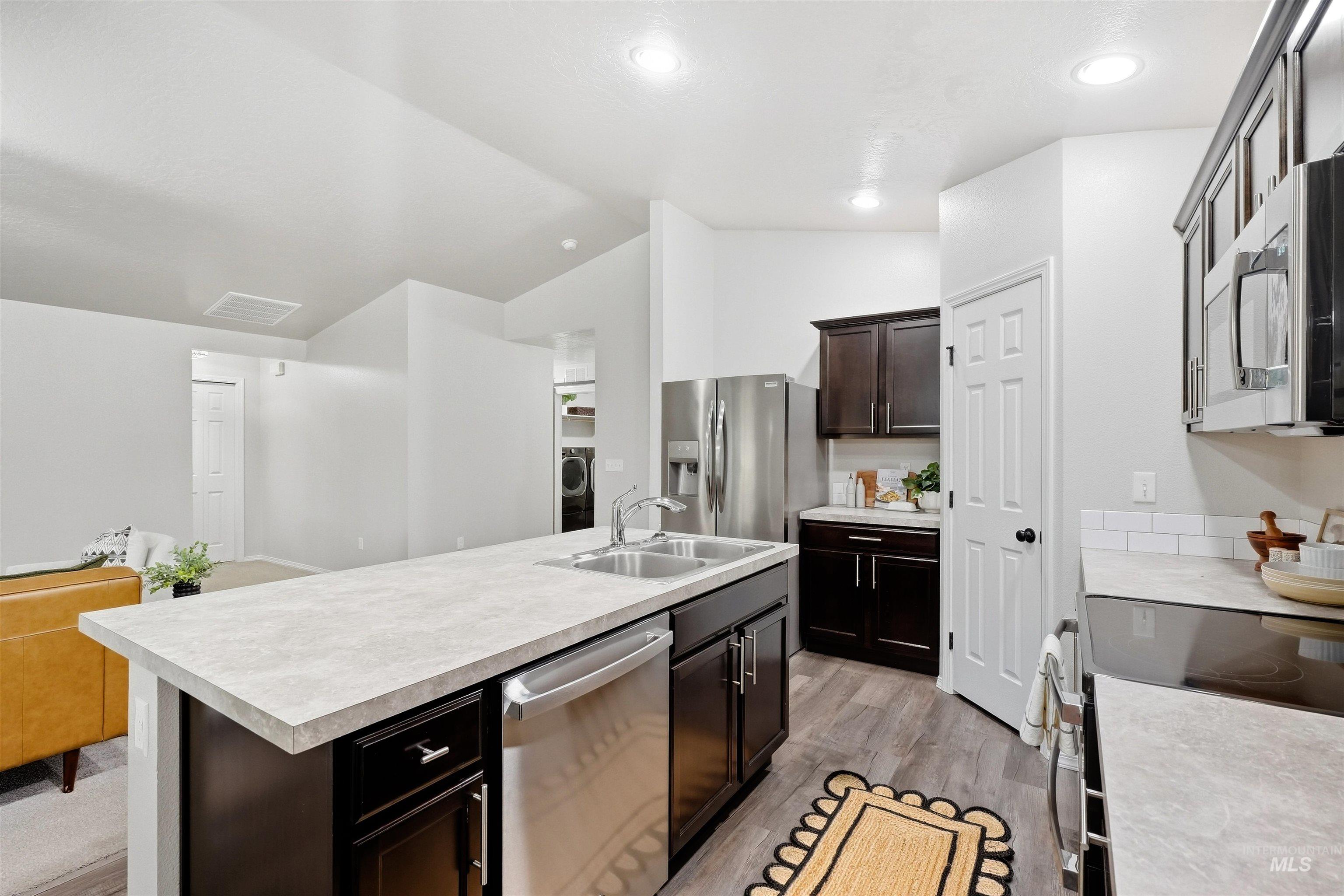 3423 NW 12th Ave, Meridian, Idaho 83646, 3 Bedrooms, 2 Bathrooms, Residential For Sale, Price $439,500,MLS 99001894