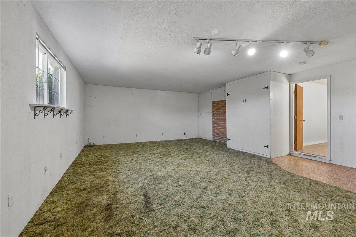 2530 S Cloverdale Rd, Boise, Idaho 83709, 3 Bedrooms, 1 Bathroom, Residential For Sale, Price $525,000,MLS 99001895
