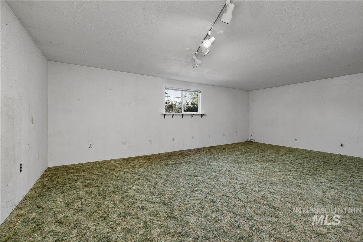 2530 S Cloverdale Rd, Boise, Idaho 83709, 3 Bedrooms, 1 Bathroom, Residential For Sale, Price $525,000,MLS 99001895