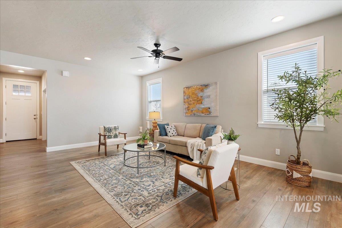5705 W Daphne Dr, Meridian, Idaho 83646, 3 Bedrooms, 2 Bathrooms, Residential For Sale, Price $514,900,MLS 99001898