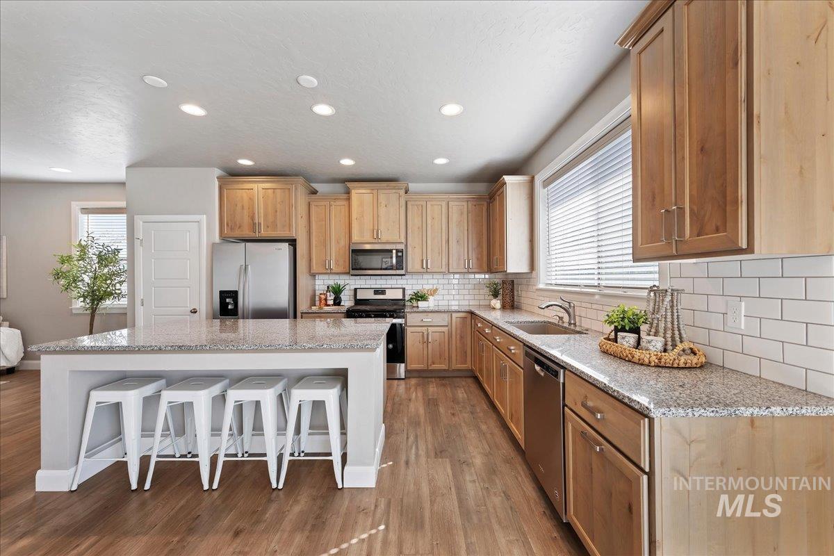 5705 W Daphne Dr, Meridian, Idaho 83646, 3 Bedrooms, 2 Bathrooms, Residential For Sale, Price $514,900,MLS 99001898