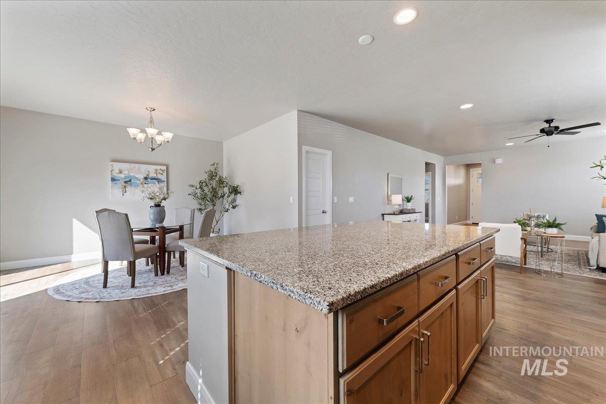 5705 W Daphne Dr, Meridian, Idaho 83646, 3 Bedrooms, 2 Bathrooms, Residential For Sale, Price $514,900,MLS 99001898