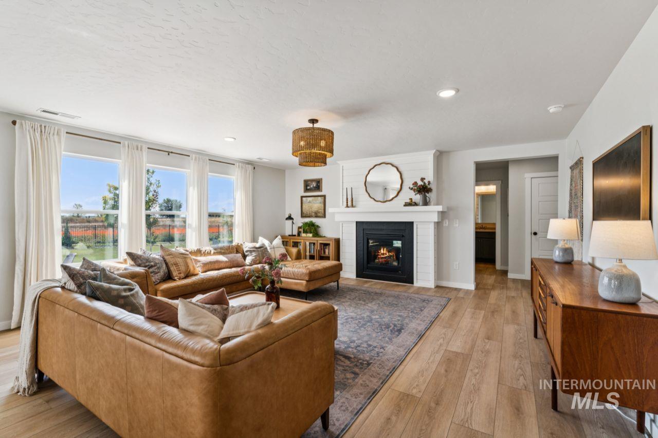3539 W Zarea Dr, Meridian, Idaho 83642, 4 Bedrooms, 3 Bathrooms, Residential For Sale, Price $719,000,MLS 99001899