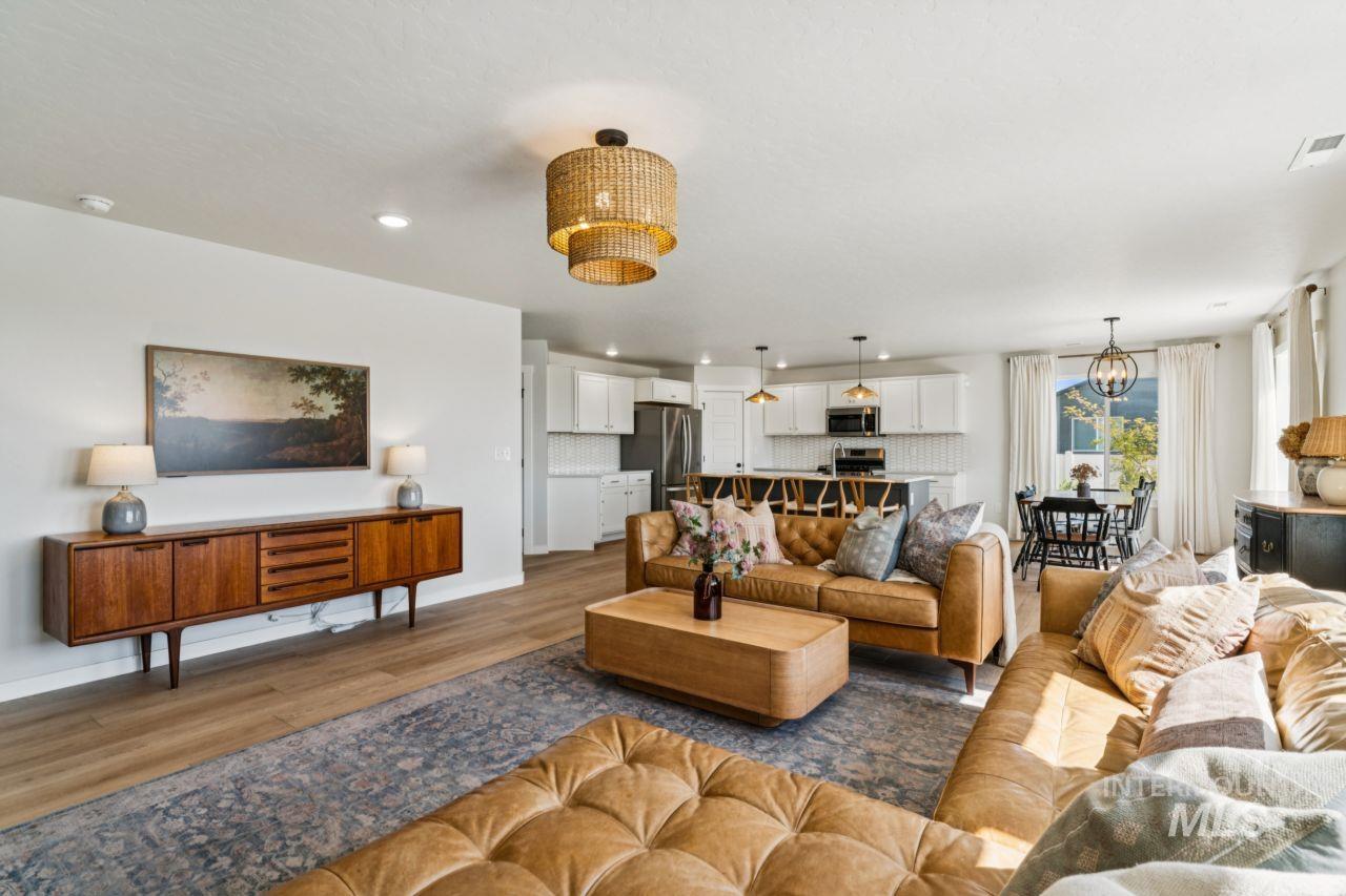 3539 W Zarea Dr, Meridian, Idaho 83642, 4 Bedrooms, 3 Bathrooms, Residential For Sale, Price $719,000,MLS 99001899